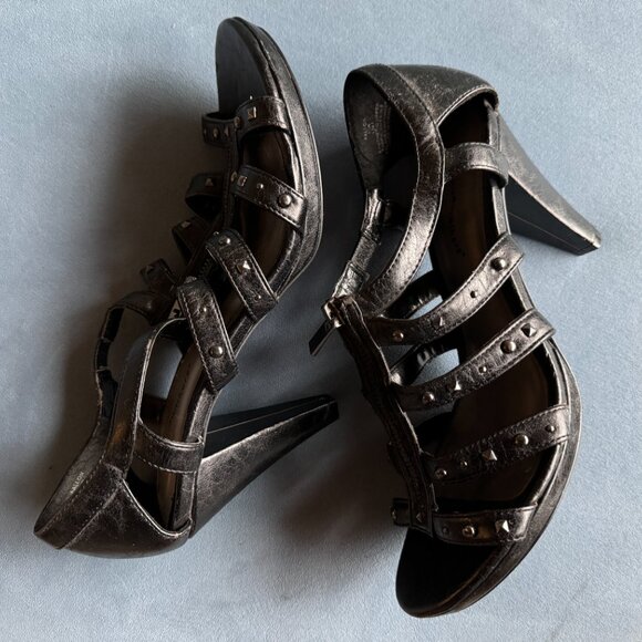 Cloudwalker Fallon black heels - Picture 2 of 3